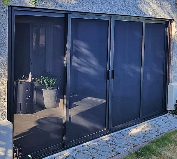 Sliding Door